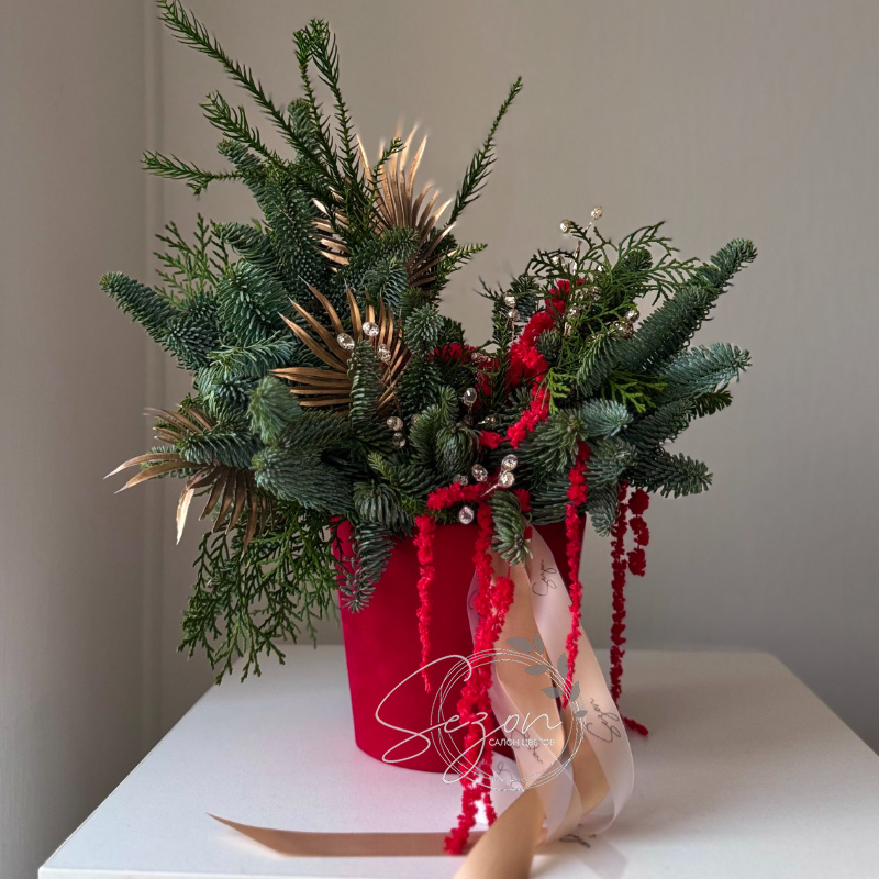 Новогодняя композиция &laquo;Дел мороз красный нос&raquo; (по предварительному заказу)