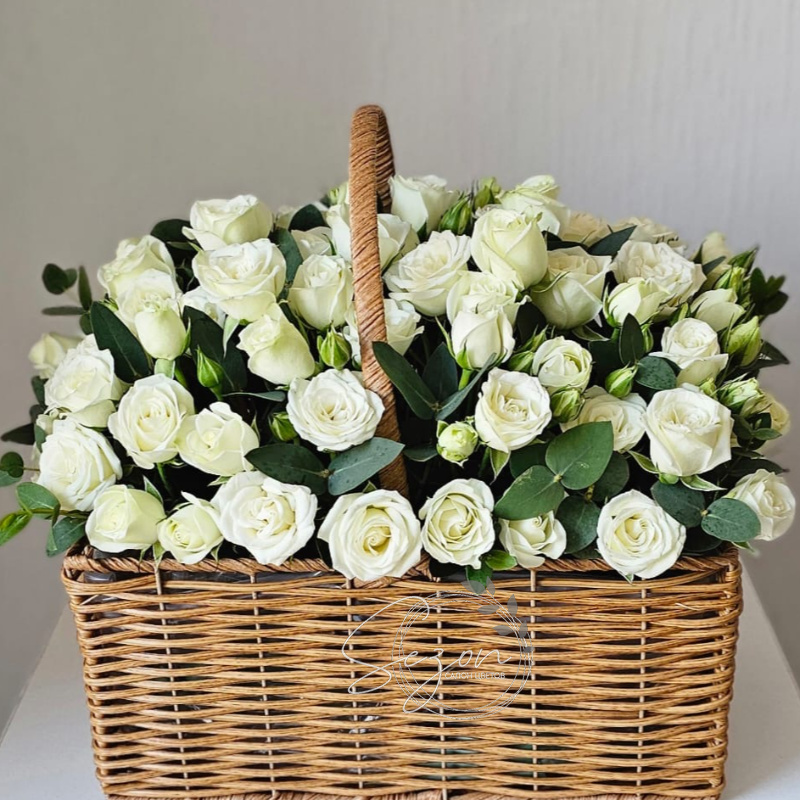 Композиция в корзине «Белое облако» 