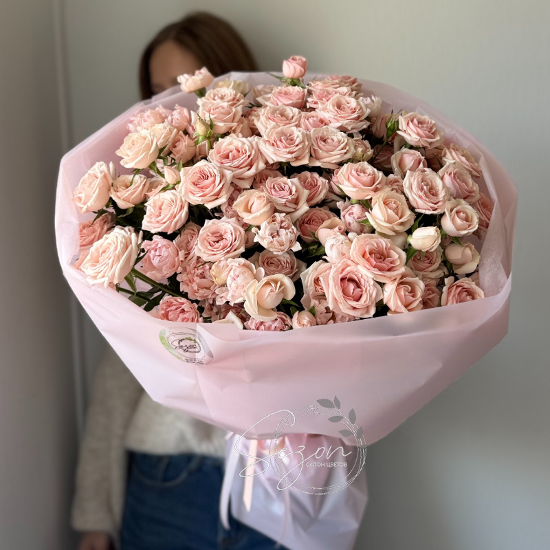 Монобукет из кустовых роз «Розовое волщебство»