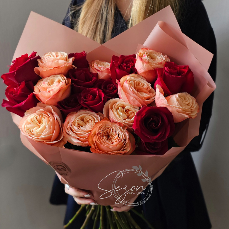 Монобукет из роз &laquo;Огонь и пламя&raquo;