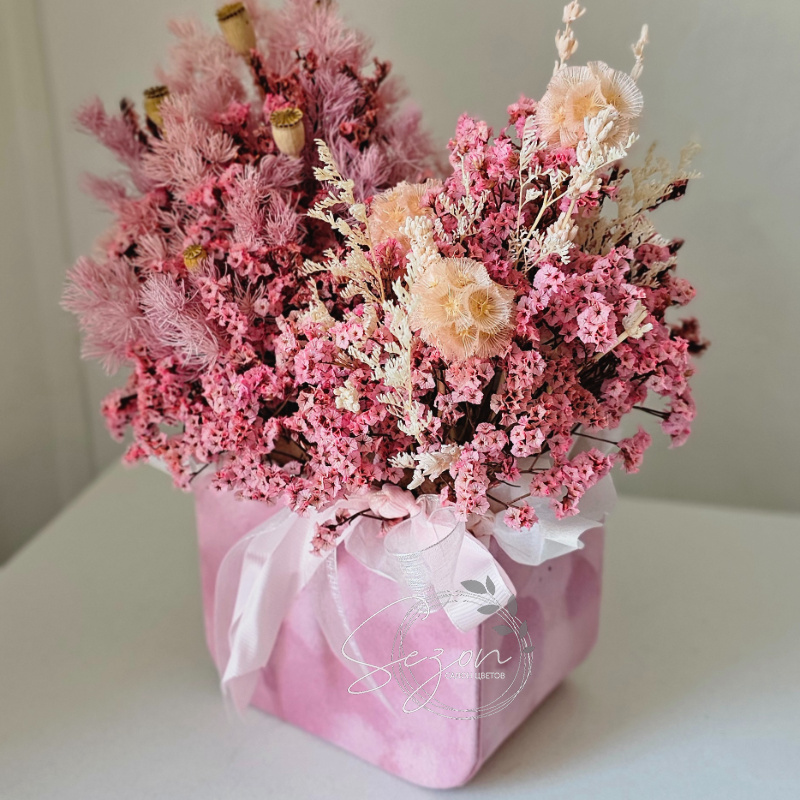 Композиция из стабилизированных цветов &laquo;Зефир&raquo; (по предварительному заказу)